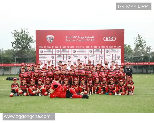 吴芳的足球人生：从草地到绿茵场的深度对话与成长之路