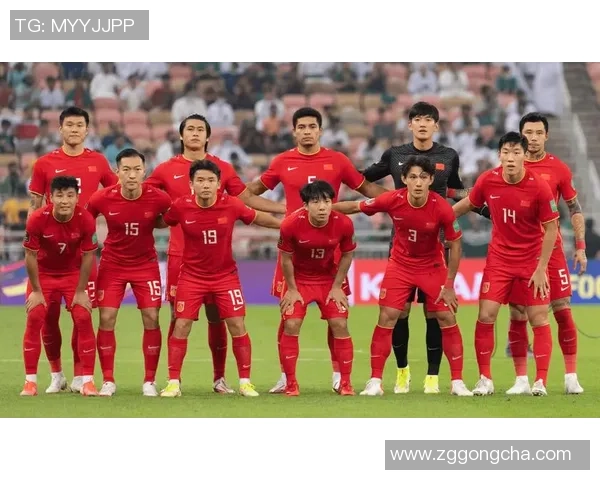 广州足球队的比赛经验揭秘：从战术到团队精神的深度分析